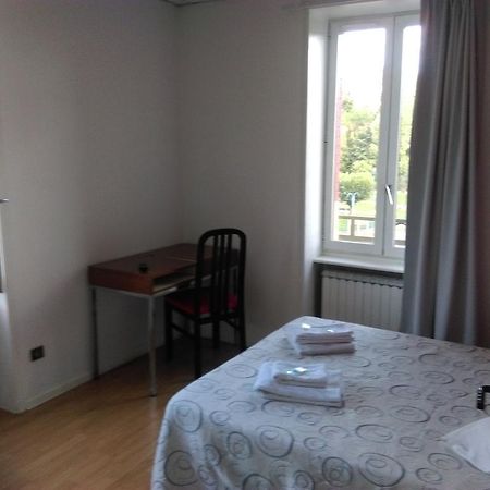 Le Clos Fleuri Bourg-de-Thizy Luaran gambar