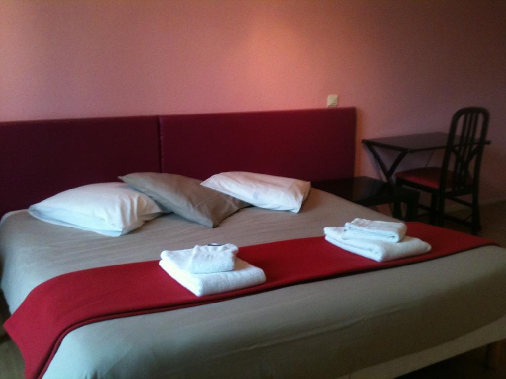 Le Clos Fleuri Bourg-de-Thizy Bilik gambar