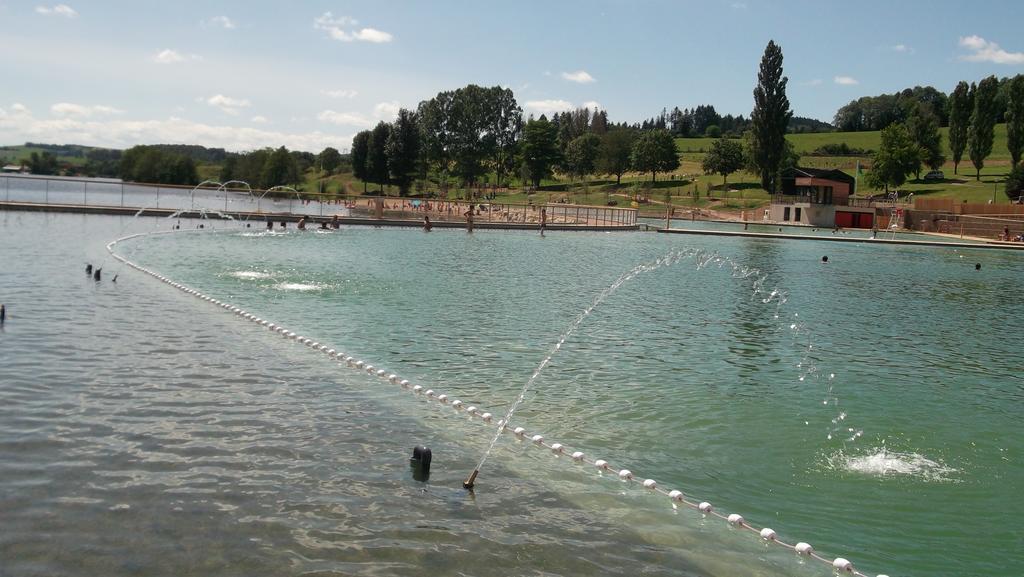 Le Clos Fleuri Bourg-de-Thizy Luaran gambar